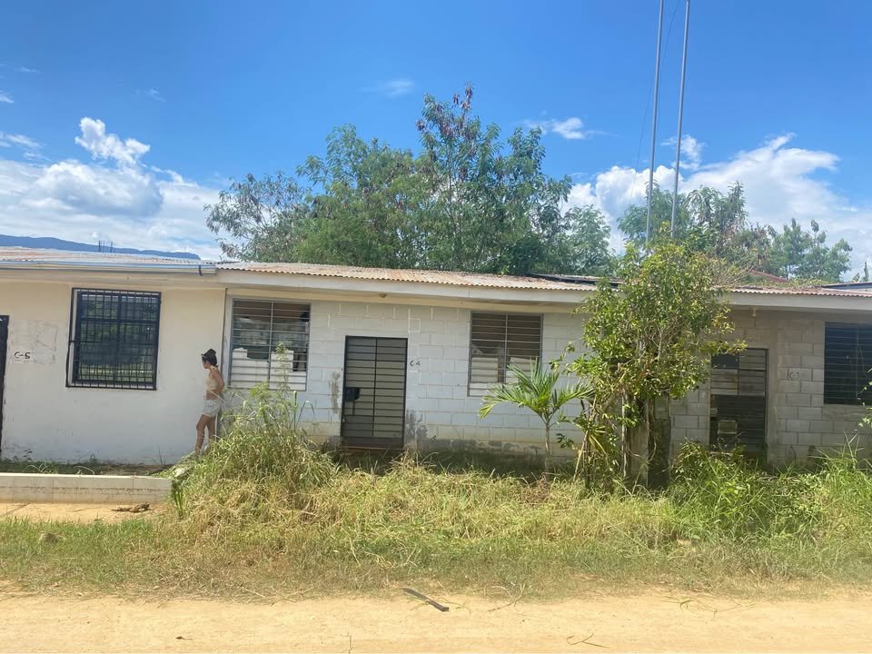 Casa con terreno en La Banda de Shilcayo, San Martín — foto 6